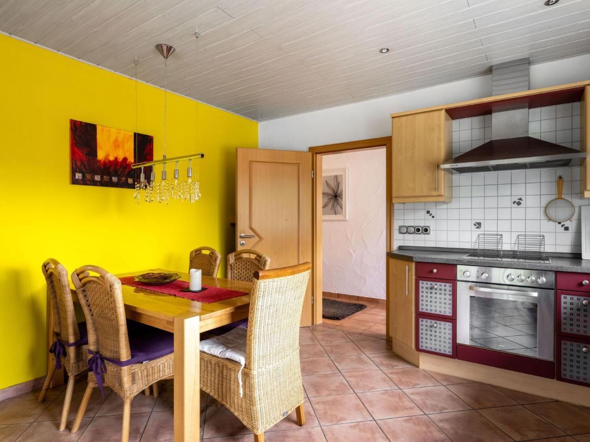 Restful Apartment In Neumagen Near River Moselle Exteriör bild